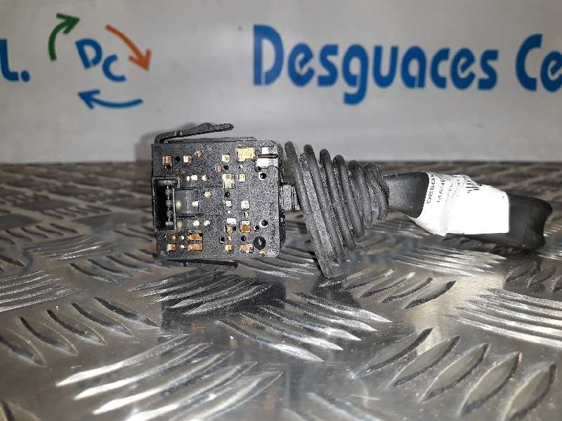 Recambio de mando intermitentes para opel corsa c club referencia OEM IAM 09138124   Recambio de mando intermitentes para opel corsa c club referencia OEM IAM 09138124