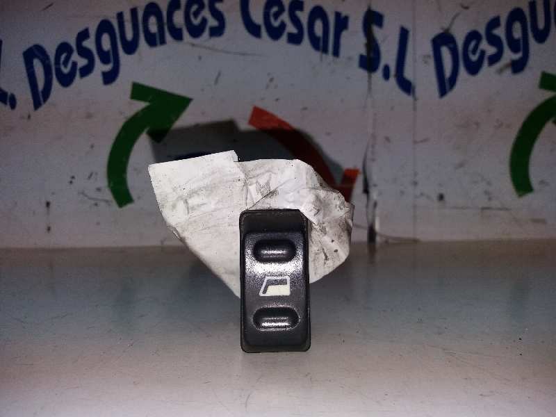 Recambio de mando elevalunas delantero derecho para citroën xsara picasso 1.8 16v referencia OEM IAM   