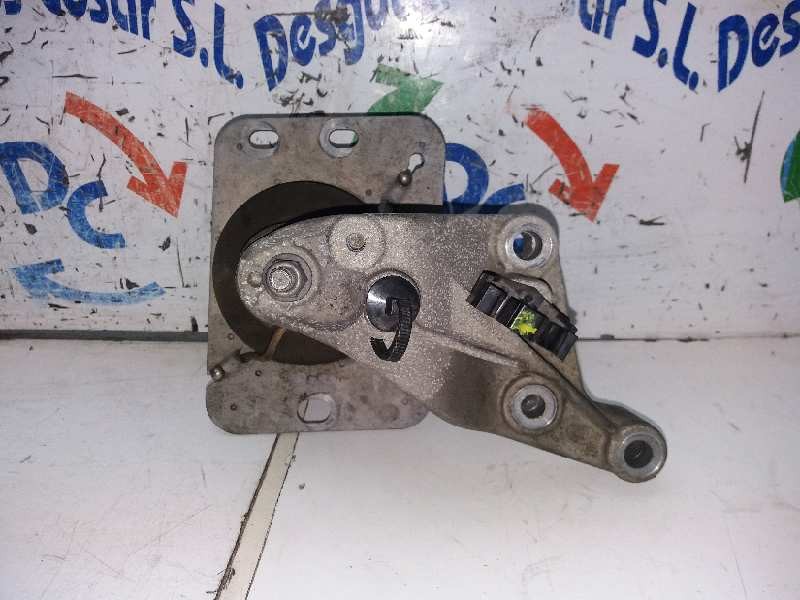 Recambio de soporte motor para nissan primastar (x..) kasten l1h1 2.7t referencia OEM IAM   