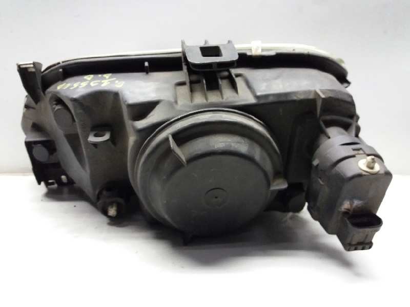 Recambio de faro derecho para renault megane i berlina hatchback (ba0) 1.6e europa referencia OEM IAM 260101792R  