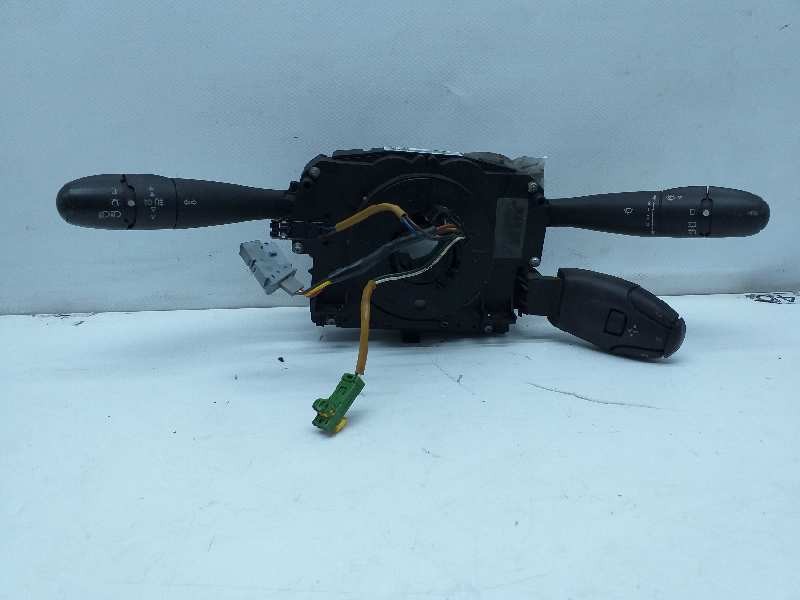 Recambio de mando multifuncion para peugeot 207 confort referencia OEM IAM    Recambio de mando multifuncion para peugeot 207 confort referencia OEM IAM