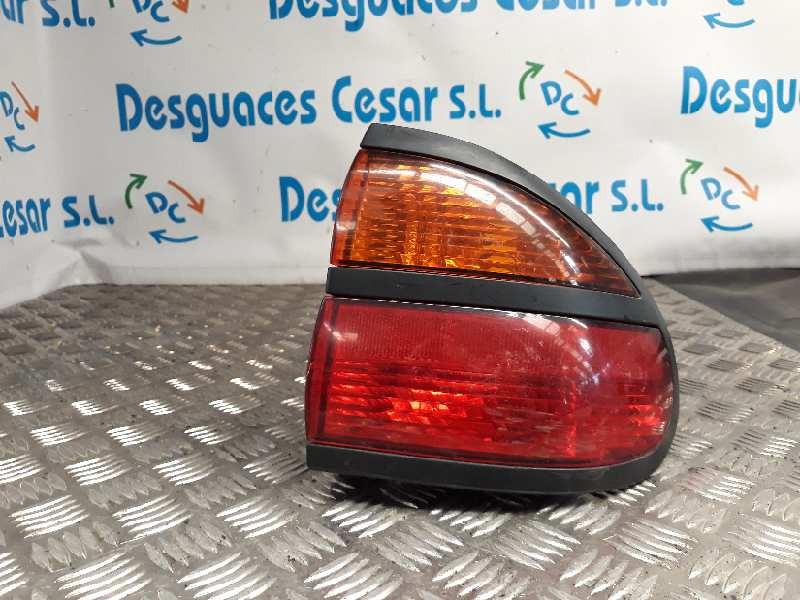 Recambio de piloto trasero derecho para renault laguna (b56) 1.9 dti rt referencia OEM IAM 7700420123  