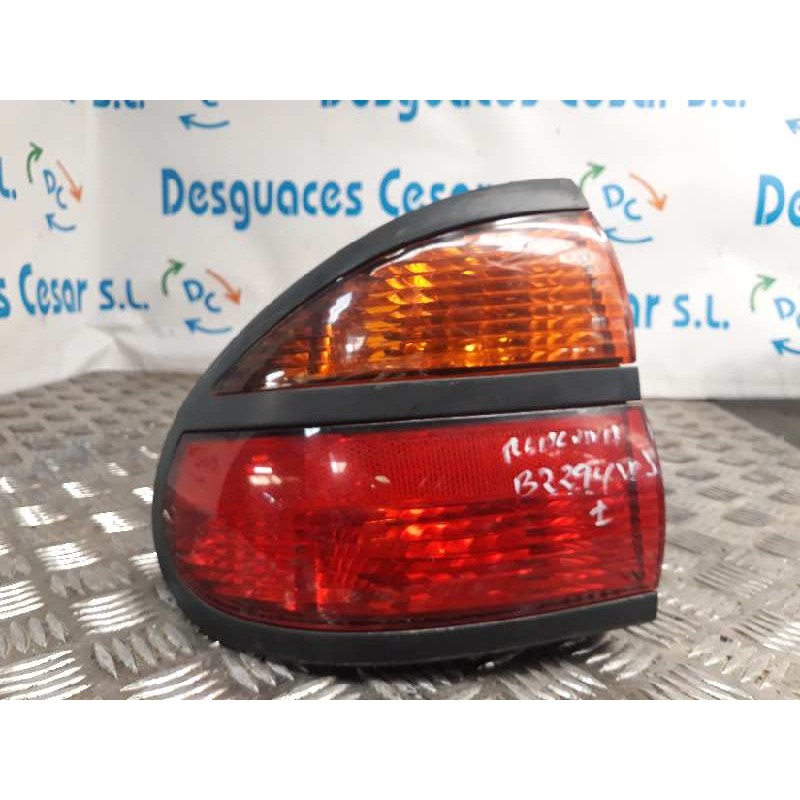 Recambio de piloto trasero izquierdo para renault laguna (b56) 1.9 dti rt referencia OEM IAM 7700420122  