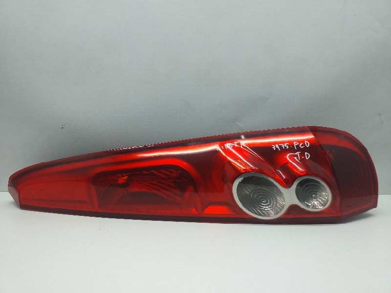 Recambio de piloto trasero derecho para ford fiesta (cbk) trend referencia OEM IAM   