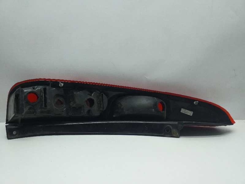 Recambio de piloto trasero derecho para ford fiesta (cbk) trend referencia OEM IAM   