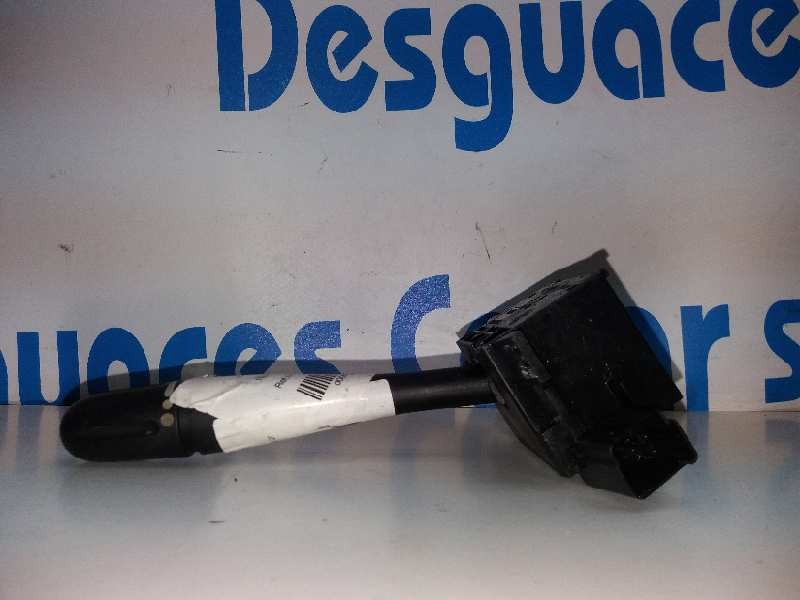 Recambio de mando luces para chrysler voyager (rg) 2.5 crd se referencia OEM IAM 04685711AC  