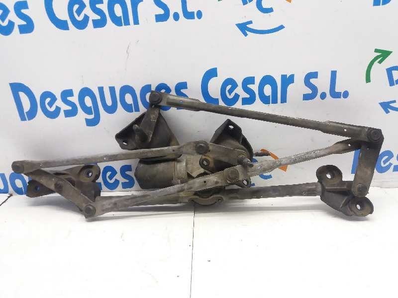 Recambio de motor limpia delantero para chrysler voyager (rg) 2.5 crd se referencia OEM IAM 05114534AA  
