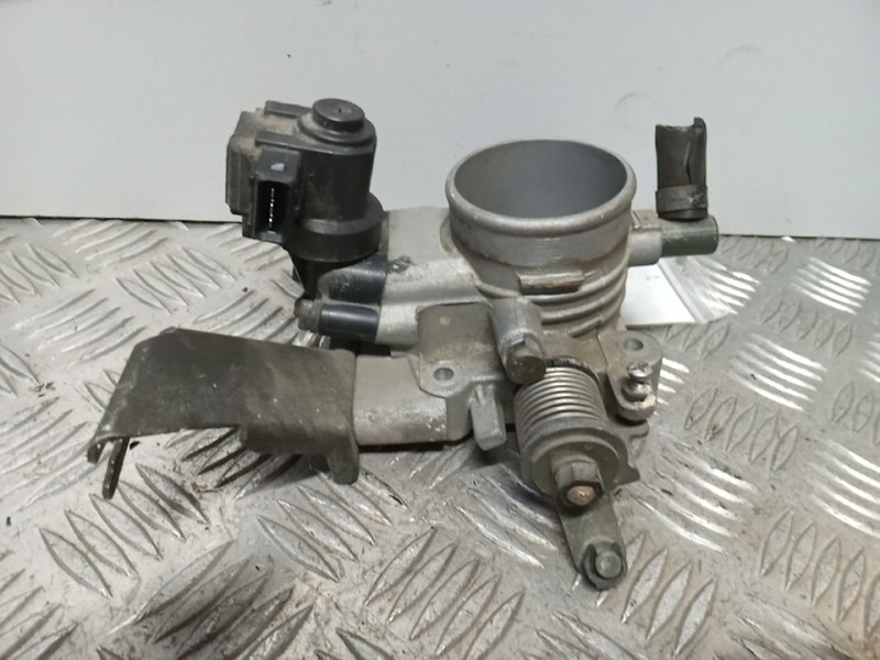 Recambio de caja mariposa para kia rio ipanema berlina referencia OEM IAM 0K24718911  