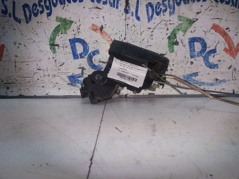 Recambio de cerradura puerta delantera derecha para kia rio ipanema berlina referencia OEM IAM 0K30C59311  