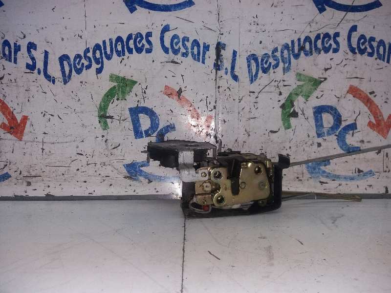 Recambio de cerradura puerta delantera derecha para kia rio ipanema berlina referencia OEM IAM 0K30C59311  