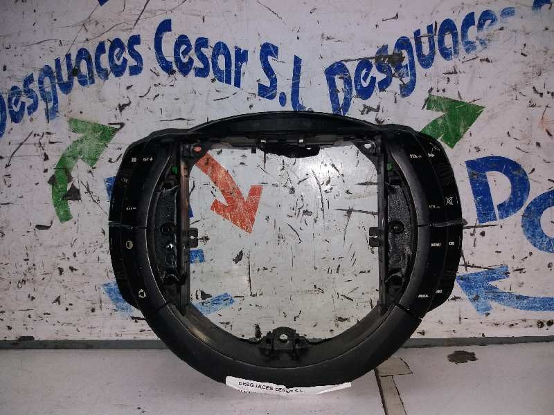 Recambio de mando volante para citroën c4 coupe collection referencia OEM IAM 96497903XT 62880005  Recambio de mando volante para citroën c4 coupe collection referencia OEM IAM 96497903XT 62880005