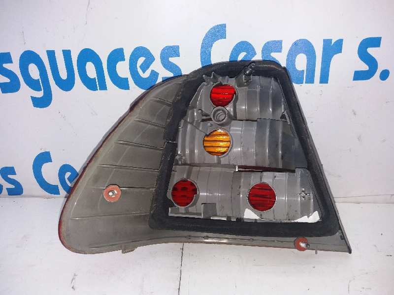 Recambio de piloto trasero derecho para bmw serie 3 berlina (e46) 330d referencia OEM IAM 63216946534  