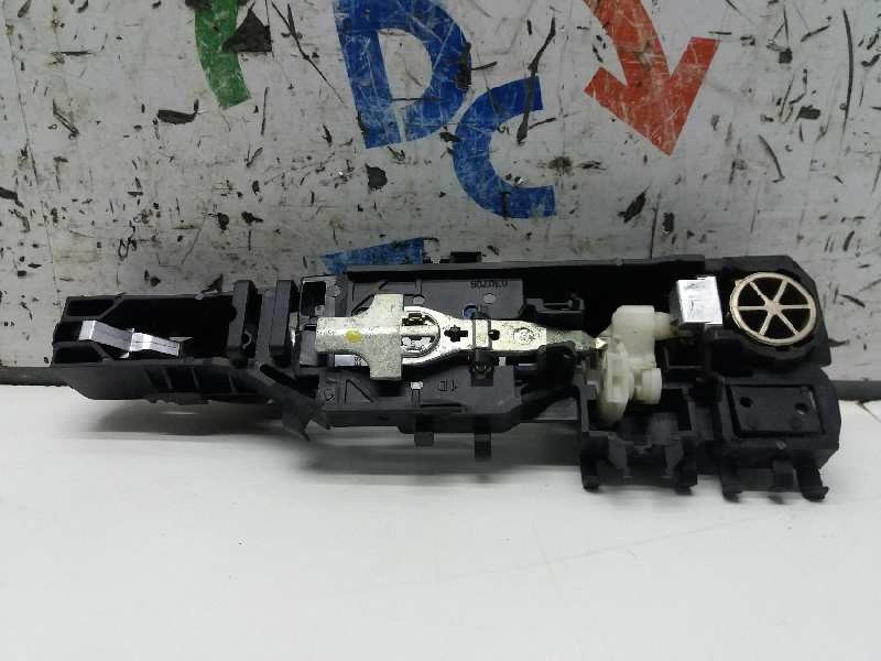 Recambio de maneta exterior delantera derecha para renault scenic ii confort dynamique referencia OEM IAM   OFERTA Recambio de maneta exterior delantera derecha para renault scenic ii confort dynamique referencia OEM IAM   OFERTA