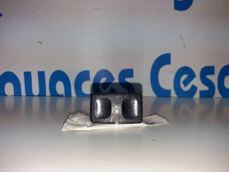 Recambio de mando elevalunas delantero derecho para seat ibiza (6k) clx referencia OEM IAM 1H0837581D  