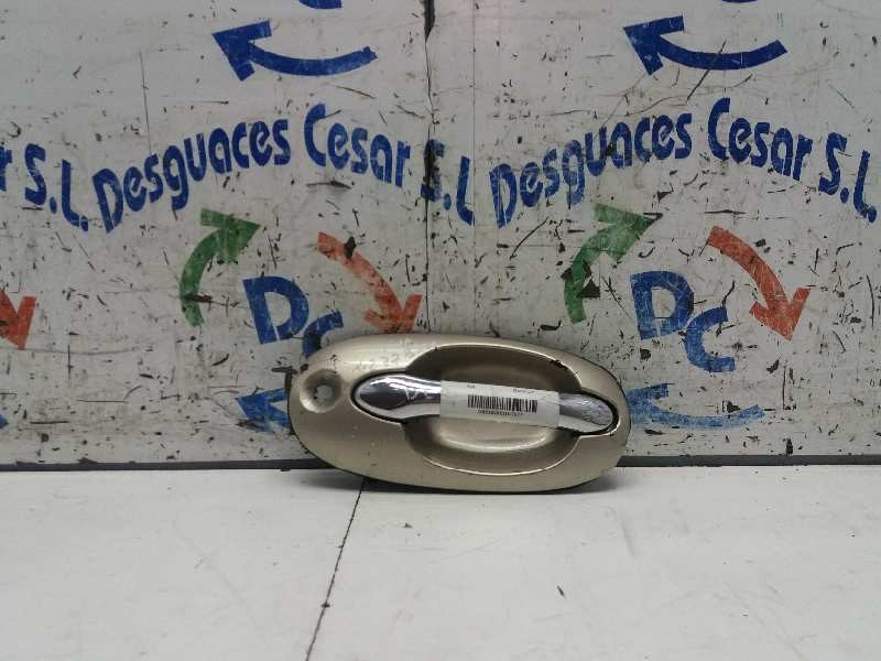 Recambio de maneta exterior delantera izquierda para kia carnival ii 2.9 cdri ex referencia OEM IAM    Recambio de maneta exterior delantera izquierda para kia carnival ii 2.9 cdri ex referencia OEM IAM