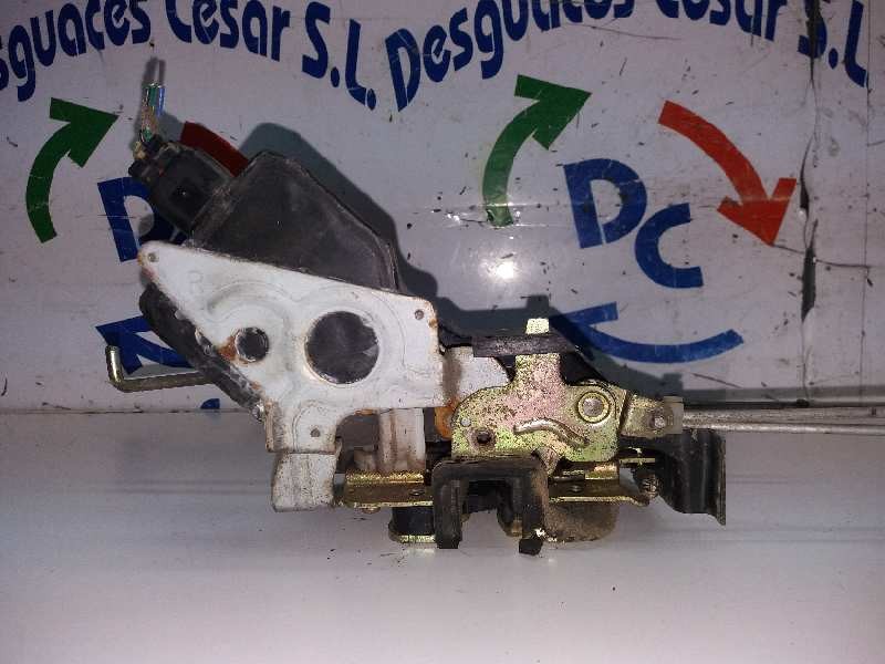 Recambio de cerradura puerta delantera derecha para kia rio ipanema berlina referencia OEM IAM 0K30C59311  