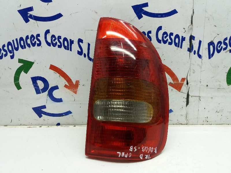 Recambio de piloto trasero derecho para opel corsa b fresh referencia OEM IAM 90444142  