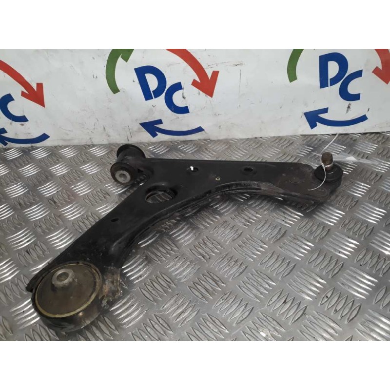 Recambio de brazo suspension inferior delantero derecho para opel corsa d catch me referencia OEM IAM   