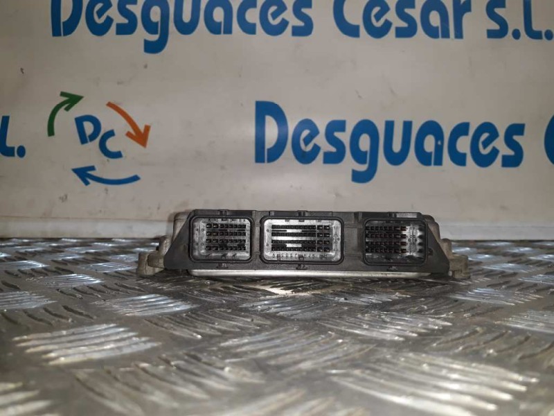 Recambio de centralita motor uce para renault scenic ii authentique referencia OEM IAM 0281011390  