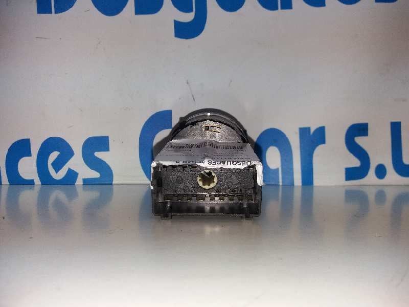 Recambio de mando luces para volkswagen golf iv berlina (1j1) spirit referencia OEM IAM   