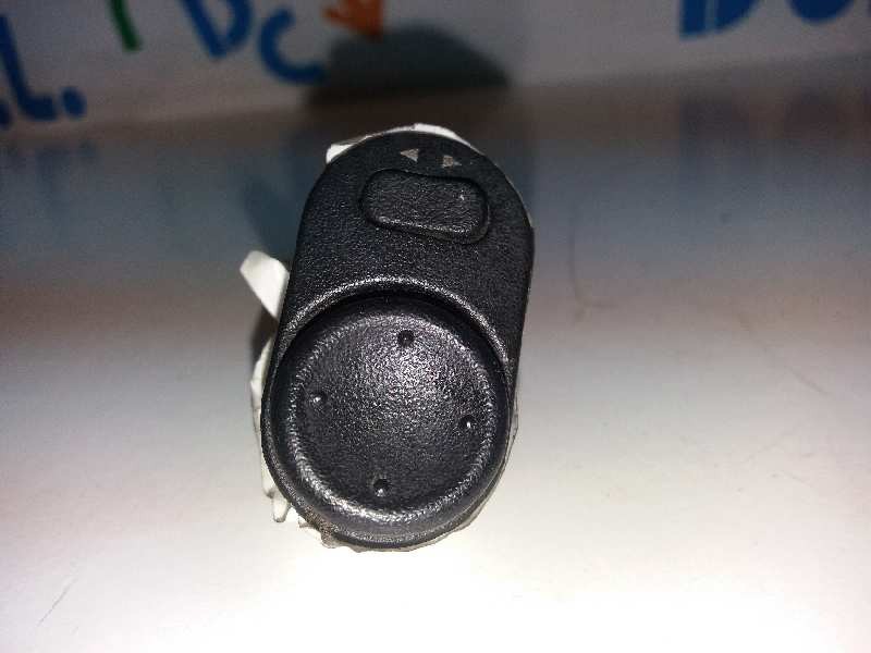 Recambio de mando elevalunas delantero derecho para opel zafira a blue line referencia OEM IAM 09100299   Recambio de mando elevalunas delantero derecho para opel zafira a blue line referencia OEM IAM 09100299