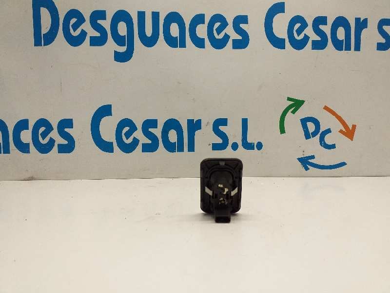 Recambio de mando elevalunas delantero derecho para opel combo (corsa c) familiar referencia OEM IAM   