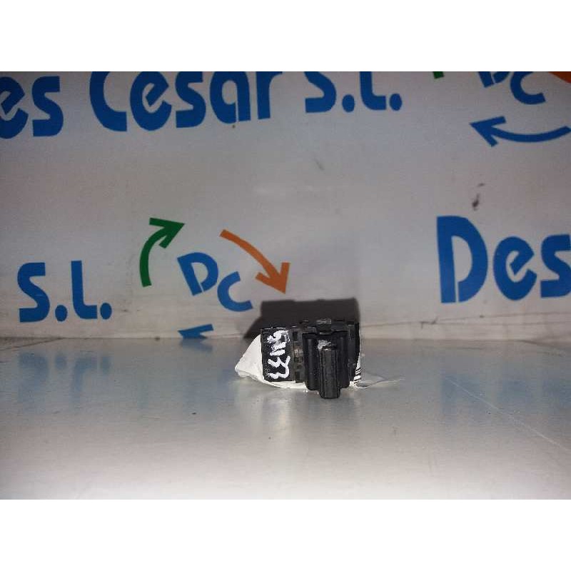 Recambio de mando elevalunas delantero derecho para suzuki baleno berlina sy (eg) 1.9 td glx (4-ptas.) referencia OEM IAM   