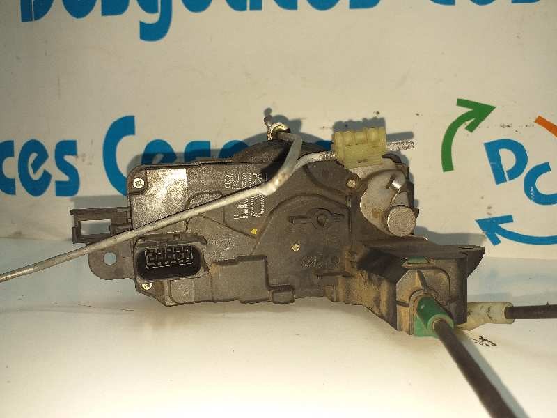 Recambio de cerradura puerta delantera izquierda para opel astra gtc sport referencia OEM IAM 13210748  