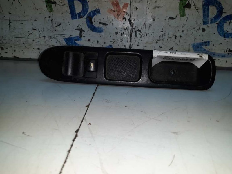 Recambio de mando elevalunas delantero derecho para peugeot 307 (s1) xs referencia OEM IAM 6554E7   Recambio de mando elevalunas delantero derecho para peugeot 307 (s1) xs referencia OEM IAM 6554E7
