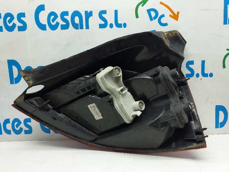 Recambio de piloto trasero izquierdo para renault megane ii berlina 3p confort dynamique referencia OEM IAM 8200073236  