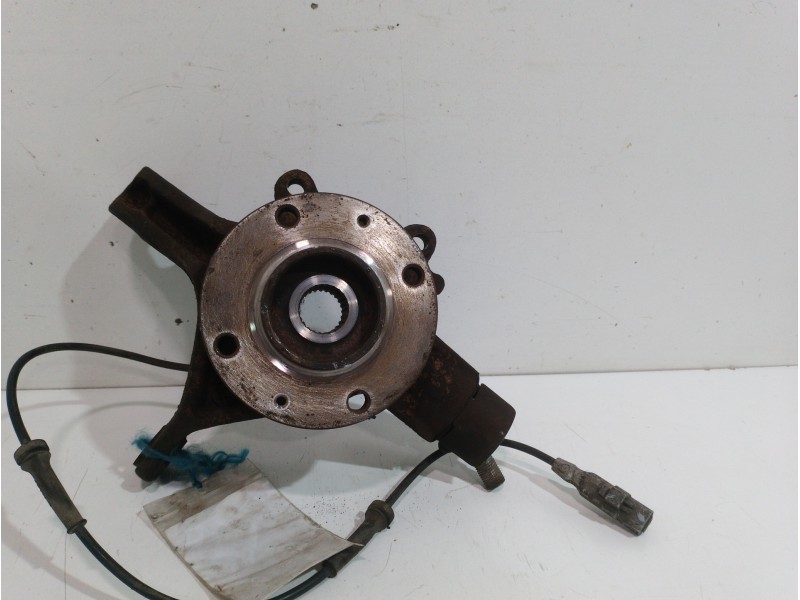 Recambio de mangueta delantera derecha para peugeot 307 (s1) xt referencia OEM IAM   