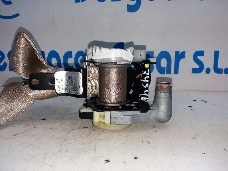 Recambio de cinturon seguridad delantero derecho para kia carnival 2.7 v6 emotion referencia OEM IAM 888204D000  OFERTA