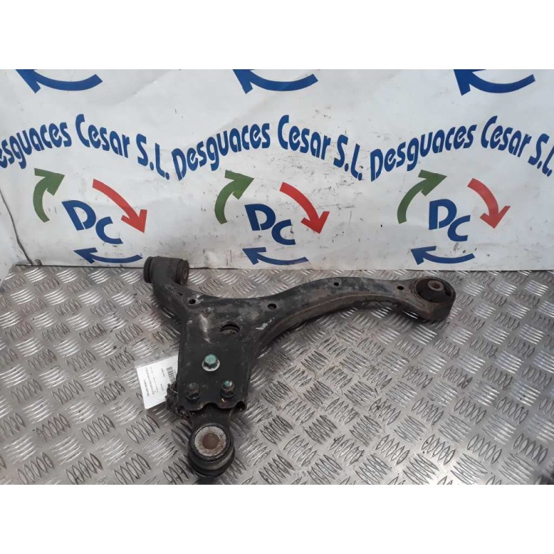 Recambio de brazo suspension inferior delantero izquierdo para kia carnival 2.7 v6 emotion referencia OEM IAM   