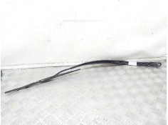 Recambio de brazo limpia delantero derecho para kia carnival 2.7 v6 emotion referencia OEM IAM    2