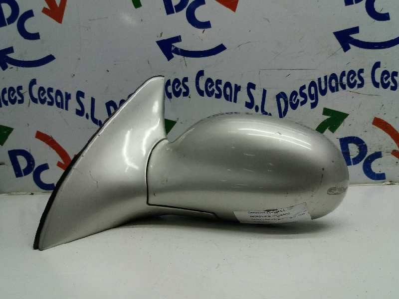 Recambio de retrovisor izquierdo para kia rio ls berlina (5-ptas.) referencia OEM IAM  PLATA ELECTRICO