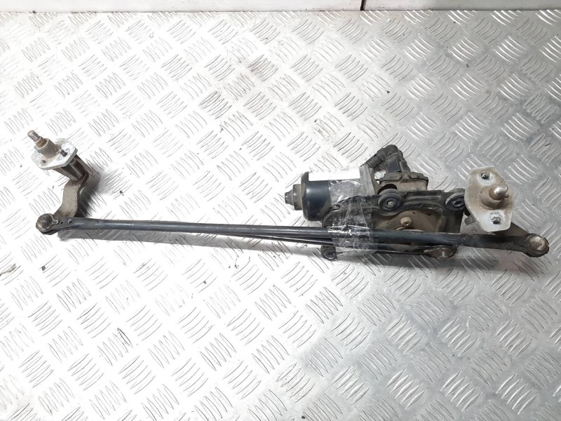 Recambio de motor limpia delantero para kia carnival ii 2.5 v6 lx referencia OEM IAM    Recambio de motor limpia delantero para kia carnival ii 2.5 v6 lx referencia OEM IAM