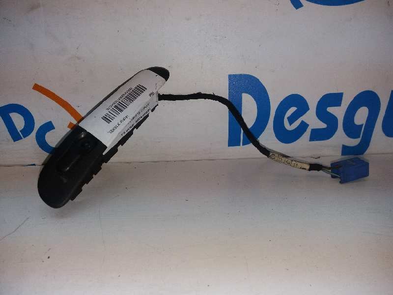 Recambio de mando elevalunas delantero derecho para opel vectra b berlina básico referencia OEM IAM    Recambio de mando elevalunas delantero derecho para opel vectra b berlina básico referencia OEM IAM