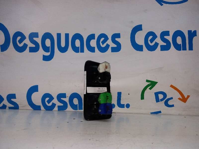 Recambio de mando elevalunas delantero izquierdo para mg serie 25 (rf) classic (3-ptas.) referencia OEM IAM XPH100100   Recambio de mando elevalunas delantero izquierdo para mg serie 25 (rf) classic (3-ptas.) referencia OEM IAM XPH100100