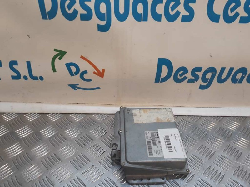 Recambio de centralita motor uce para citroën xsara berlina 1.9 td sx referencia OEM IAM 0261203797 9625255780 