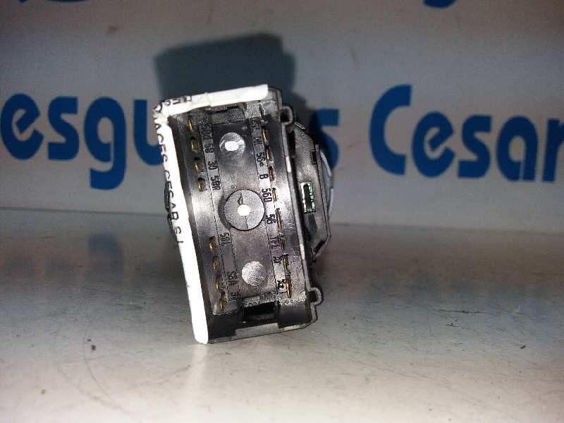 Recambio de mando luces para volkswagen passat berlina (3b2) comfortline referencia OEM IAM   