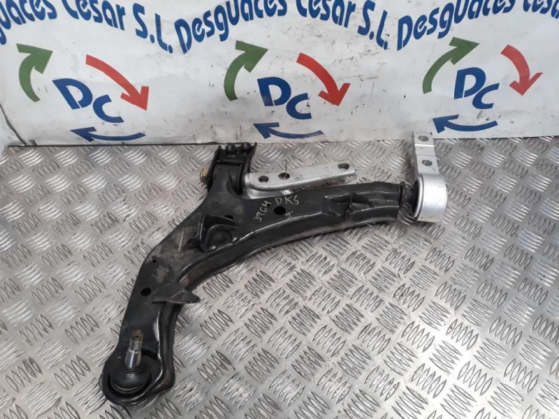 Recambio de brazo suspension inferior delantero izquierdo para nissan primera berlina (p12) acenta referencia OEM IAM 54501AV605