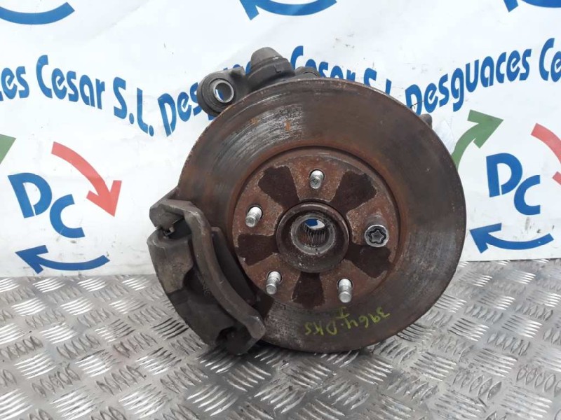 Recambio de mangueta delantera izquierda para nissan primera berlina (p12) acenta referencia OEM IAM 40011AU000  