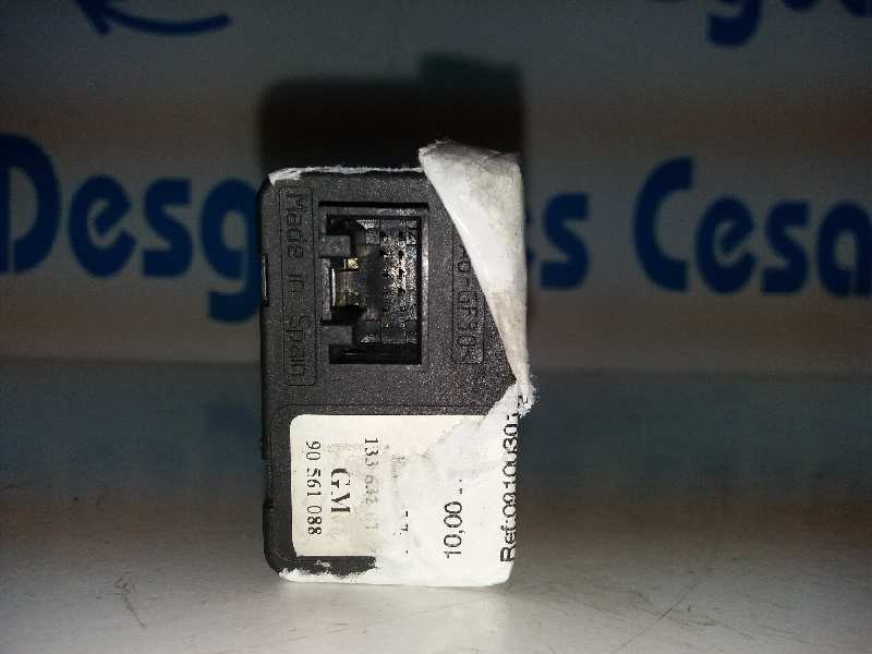Recambio de mando elevalunas delantero izquierdo para opel astra g berlina comfort referencia OEM IAM 09100301  