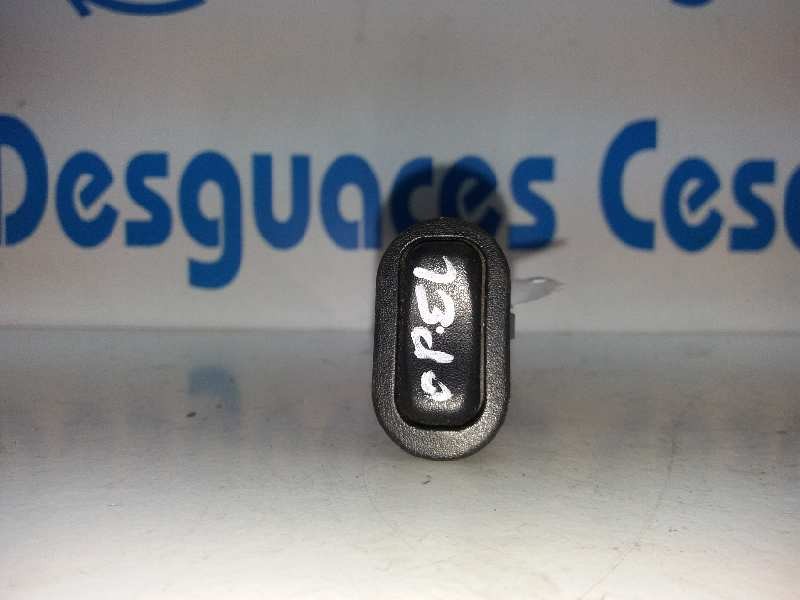Recambio de mando elevalunas delantero derecho para opel astra g berlina comfort referencia OEM IAM 6240105  