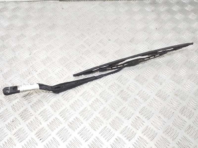 Recambio de brazo limpia delantero derecho para ford puma (cce) 1.7 referencia OEM IAM 1049329  