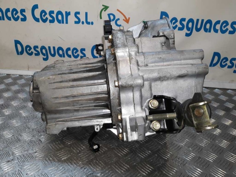 Recambio de caja cambios para nissan primera berlina (p12) acenta referencia OEM IAM AV709VA  
