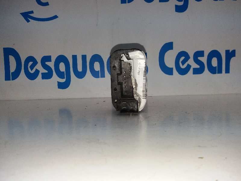 Recambio de mando elevalunas delantero izquierdo para ford mondeo berlina (gd) ghia referencia OEM IAM   
