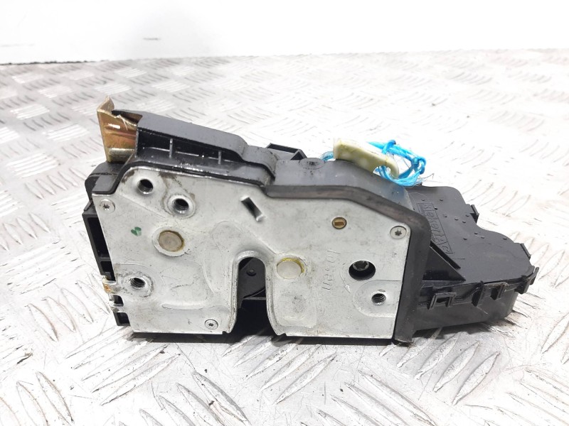 Recambio de cerradura puerta trasera izquierda para bmw serie 3 berlina (e46) 320d referencia OEM IAM 51227011245  