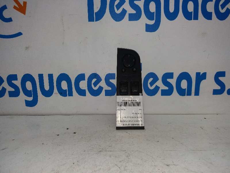 Recambio de mando elevalunas delantero izquierdo para audi 80 avant colour edition berlina referencia OEM IAM   