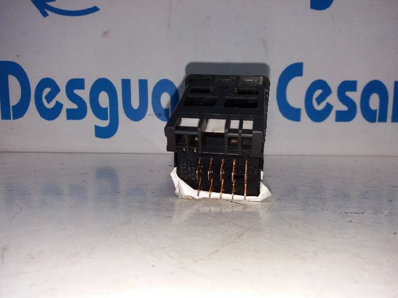 Recambio de mando luces para opel corsa b swing referencia OEM IAM 90213283  